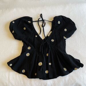 Francesca’s Black Top with Daisy Embroidery